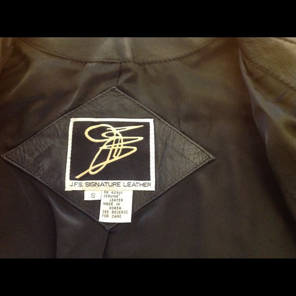 Leather jacket - Picture 8 of 8